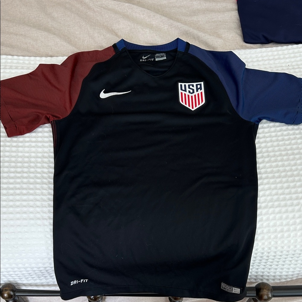 Nike USMNT jersey